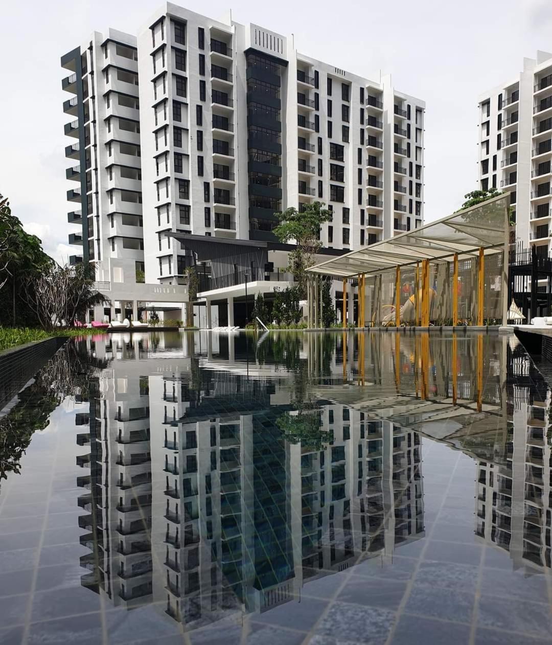 Js Eurostay At The Cove Hillside Residential Ipoh